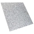 Dekoracyjny naturalny kamień New Bianco Cristal granit polerowany 60x60x2 cm