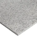 Dekoracyjny naturalny kamień New Bianco Sardo granit płomieniowany 60x60x2cm